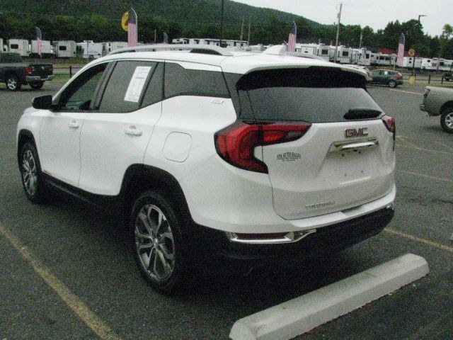 2018 White GMC Terrain SLT (3GKALPEX5JL) with an 2L I-4 gasoline direct injection engine, Automatic transmission, located at 2443 Albert Pike, Hot Springs, AR, 71913, (501) 623-6255, 34.492222, -93.109993- Photo#2