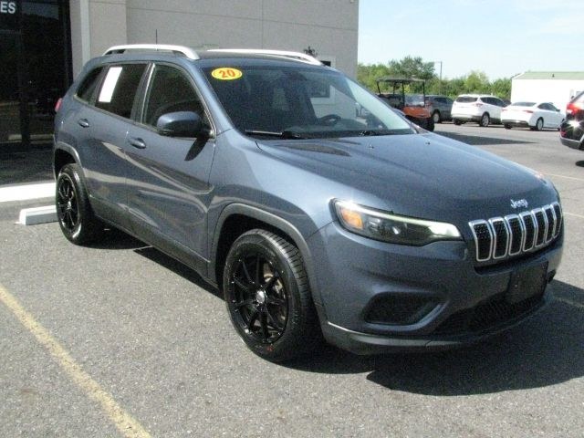 2020 Blue Jeep Cherokee Latitude FWD (1C4PJLCB0LD) with an MultiAir2 Tigershark 2.4L I-4 variable valve contr engine, Automatic transmission, located at 2443 Albert Pike, Hot Springs, AR, 71913, (501) 623-6255, 34.492222, -93.109993- Photo#0