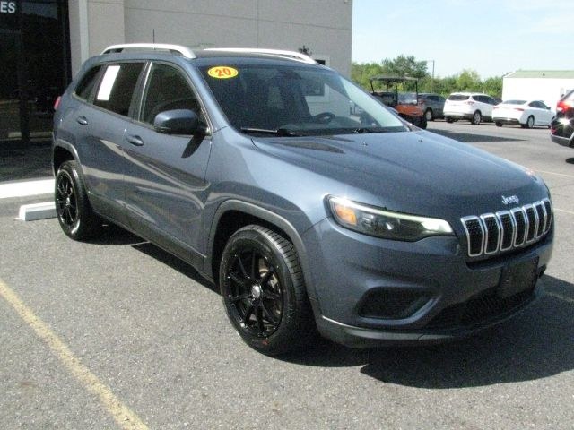 photo of 2020 Jeep Cherokee Latitude FWD