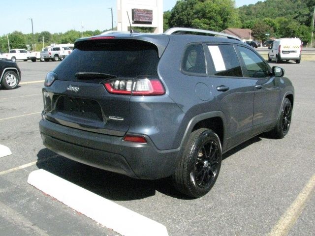 2020 Blue Jeep Cherokee Latitude FWD (1C4PJLCB0LD) with an MultiAir2 Tigershark 2.4L I-4 variable valve contr engine, Automatic transmission, located at 2443 Albert Pike, Hot Springs, AR, 71913, (501) 623-6255, 34.492222, -93.109993- Photo#2