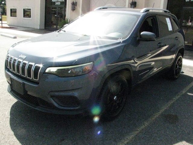 2020 Blue Jeep Cherokee Latitude FWD (1C4PJLCB0LD) with an MultiAir2 Tigershark 2.4L I-4 variable valve contr engine, Automatic transmission, located at 2443 Albert Pike, Hot Springs, AR, 71913, (501) 623-6255, 34.492222, -93.109993- Photo#5