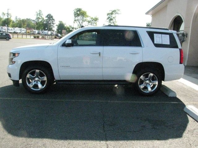2015 White Chevrolet Tahoe LT (1GNSCBKCXFR) with an EcoTec3 5.3L V-8 gasoline direct injection engine, Automatic transmission, located at 2443 Albert Pike, Hot Springs, AR, 71913, (501) 623-6255, 34.492222, -93.109993- Photo#4