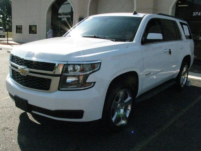 2015 White Chevrolet Tahoe LT (1GNSCBKCXFR) with an EcoTec3 5.3L V-8 gasoline direct injection engine, Automatic transmission, located at 2443 Albert Pike, Hot Springs, AR, 71913, (501) 623-6255, 34.492222, -93.109993- Photo#5