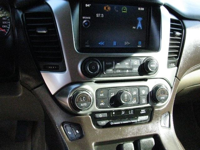 2015 White Chevrolet Tahoe LT (1GNSCBKCXFR) with an EcoTec3 5.3L V-8 gasoline direct injection engine, Automatic transmission, located at 2443 Albert Pike, Hot Springs, AR, 71913, (501) 623-6255, 34.492222, -93.109993- Photo#10