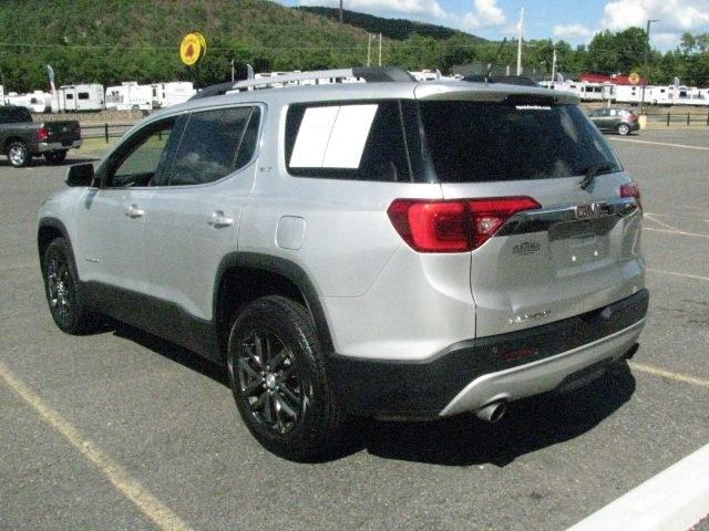 2019 Silver GMC Acadia SLT-1 (1GKKNMLS8KZ) with an 3.6L V-6 gasoline direct injection engine, Automatic transmission, located at 2443 Albert Pike, Hot Springs, AR, 71913, (501) 623-6255, 34.492222, -93.109993- Photo#2