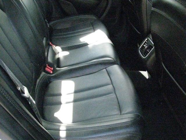 2017 White Chrysler 200 Limited Platinum (1C3CCCAB6HN) with an 2.4L engine, Automatic transmission, located at 2443 Albert Pike, Hot Springs, AR, 71913, (501) 623-6255, 34.492222, -93.109993- Photo#7