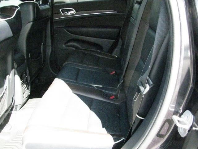 2014 Gray Jeep Grand Cherokee Overland (1C4RJFCT7EC) with an HEMI 5.7L V-8 variable valve control engine, Auto transmission, located at 2443 Albert Pike, Hot Springs, AR, 71913, (501) 623-6255, 34.492222, -93.109993- Photo#8