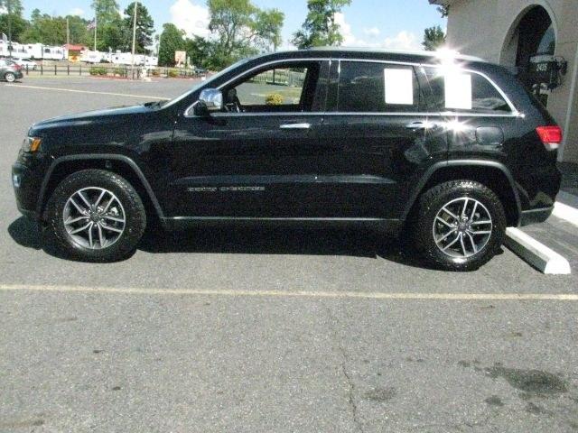 2019 Black Jeep Grand Cherokee Limited 4x4 (1C4RJFBG1KC) with an Pentastar 3.6L V-6 DOHC engine, Automatic transmission, located at 2443 Albert Pike, Hot Springs, AR, 71913, (501) 623-6255, 34.492222, -93.109993- Photo#1