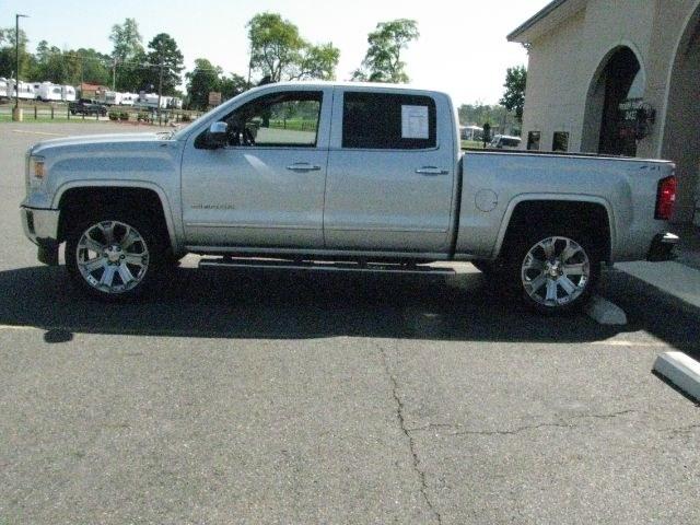 2015 Silver GMC Sierra 1500 SLT (3GTU2VEC5FG) with an 5.3L engine, Automatic transmission, located at 2443 Albert Pike, Hot Springs, AR, 71913, (501) 623-6255, 34.492222, -93.109993- Photo#5