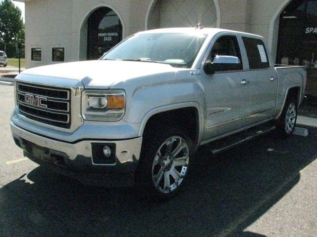 2015 Silver GMC Sierra 1500 SLT (3GTU2VEC5FG) with an 5.3L engine, Automatic transmission, located at 2443 Albert Pike, Hot Springs, AR, 71913, (501) 623-6255, 34.492222, -93.109993- Photo#6