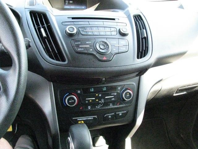 2018 Silver Ford Escape SE (1FMCU0GD3JU) with an EcoBoost 1.5L I-4 gasoline direct injection engine, automatic transmission, located at 2443 Albert Pike, Hot Springs, AR, 71913, (501) 623-6255, 34.492222, -93.109993- Photo#9