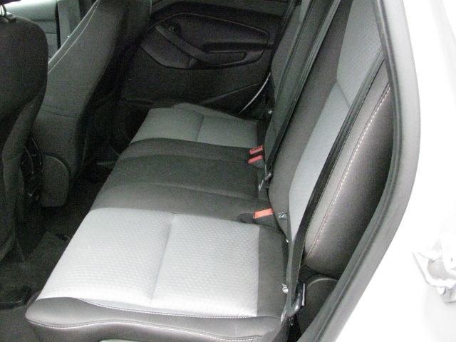 2017 Silver Ford Escape SE (1FMCU9GDXHU) with an EcoBoost 1.5L I-4 gasoline direct injection engine, Automatic transmission, located at 2443 Albert Pike, Hot Springs, AR, 71913, (501) 623-6255, 34.492222, -93.109993- Photo#7