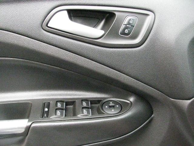 2017 Silver Ford Escape SE (1FMCU9GDXHU) with an EcoBoost 1.5L I-4 gasoline direct injection engine, Automatic transmission, located at 2443 Albert Pike, Hot Springs, AR, 71913, (501) 623-6255, 34.492222, -93.109993- Photo#10