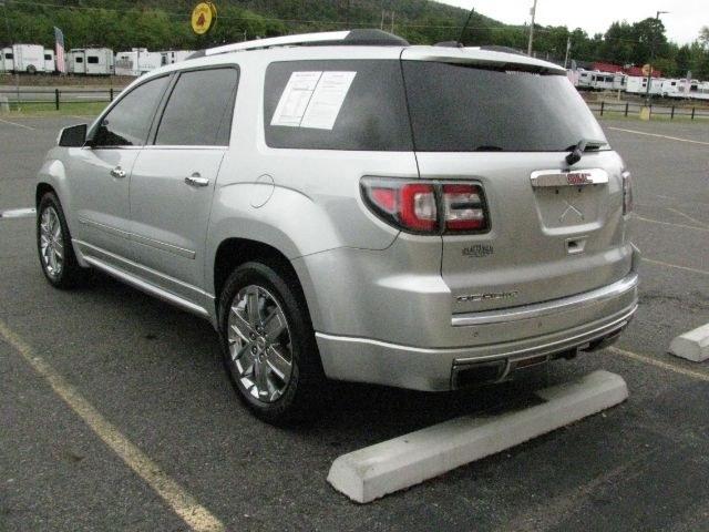 2016 Silver GMC Acadia Denali (1GKKRTKD9GJ) with an 3.6L V-6 gasoline direct injection engine, Automatic transmission, located at 2443 Albert Pike, Hot Springs, AR, 71913, (501) 623-6255, 34.492222, -93.109993- Photo#2