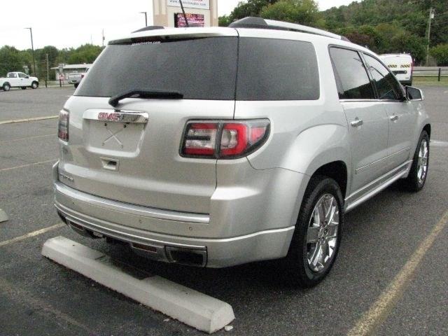 2016 Silver GMC Acadia Denali (1GKKRTKD9GJ) with an 3.6L V-6 gasoline direct injection engine, Automatic transmission, located at 2443 Albert Pike, Hot Springs, AR, 71913, (501) 623-6255, 34.492222, -93.109993- Photo#3