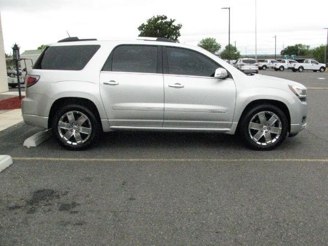 2016 Silver GMC Acadia Denali (1GKKRTKD9GJ) with an 3.6L V-6 gasoline direct injection engine, Automatic transmission, located at 2443 Albert Pike, Hot Springs, AR, 71913, (501) 623-6255, 34.492222, -93.109993- Photo#4
