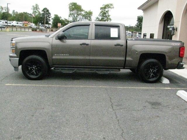 2014 Brown Chevrolet Silverado 1500 1LT (3GCUKREC1EG) with an EcoTec3 5.3L V-8 direct injection engine, Automatic transmission, located at 2443 Albert Pike, Hot Springs, AR, 71913, (501) 623-6255, 34.492222, -93.109993- Photo#1