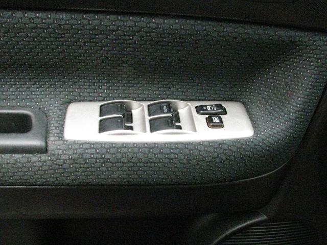 2006 Maroon Scion xB Base (JTLKT324964) with an 1.5l engine, Automatic transmission, located at 2443 Albert Pike, Hot Springs, AR, 71913, (501) 623-6255, 34.492222, -93.109993- Photo#10