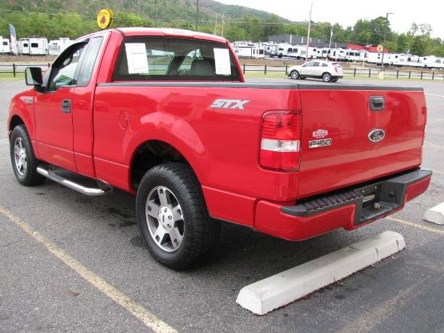 2004 Red Ford F-150 XL (1FTRF12W24N) with an Triton 4.6L V-8 regular gasoline engine, Automatic transmission, located at 2443 Albert Pike, Hot Springs, AR, 71913, (501) 623-6255, 34.492222, -93.109993- Photo#2