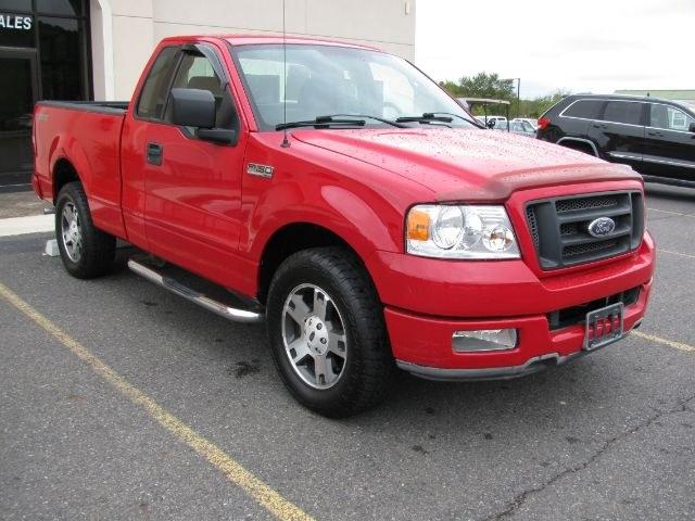 2004 Red Ford F-150 XL (1FTRF12W24N) with an Triton 4.6L V-8 regular gasoline engine, Automatic transmission, located at 2443 Albert Pike, Hot Springs, AR, 71913, (501) 623-6255, 34.492222, -93.109993- Photo#6