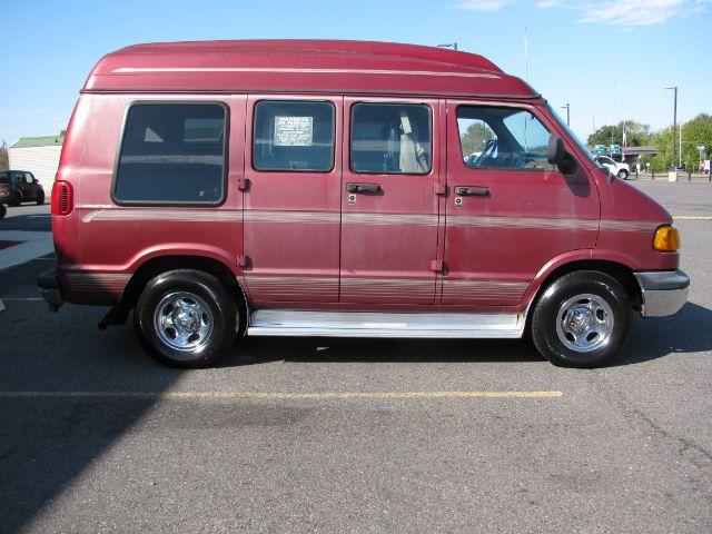 1998 Maroon Dodge Ram Van Commercial | Conversion (2B6HB11X5WK) with an 3.9L V-6 regular unleaded engine, Automatic transmission, located at 2443 Albert Pike, Hot Springs, AR, 71913, (501) 623-6255, 34.492222, -93.109993- Photo#3